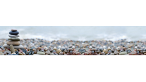 Panneau de bain : Plage de galets zen
