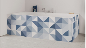 Tablier de bain : Jeux et triangles bleus