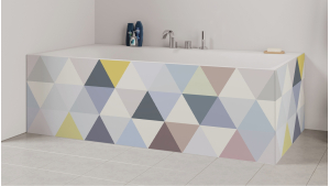 Tablier de bain : Jeux et triangles colorés pales