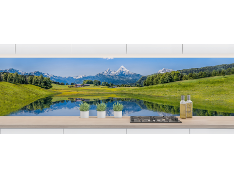 Montagnes lointaines 